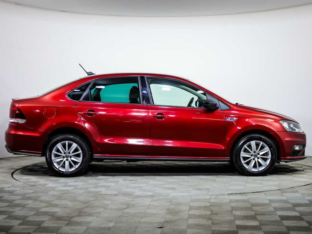 Volkswagen Polo с пробегом — 2017 год. Фото: #2