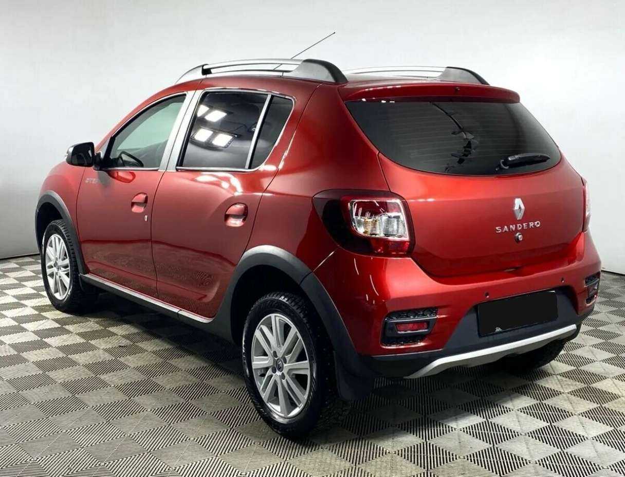 Renault Sandero с пробегом — 2021 год. Фото: #6