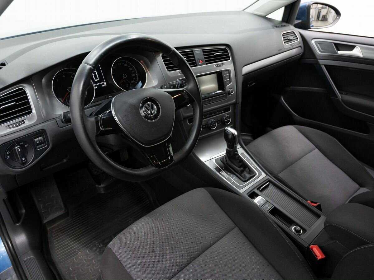Volkswagen Golf с пробегом — 2013 год. Фото: #6