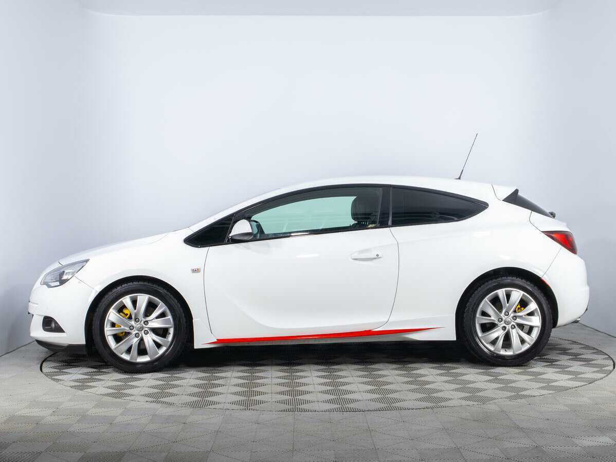 Opel Astra с пробегом — 2014 год. Фото: #7
