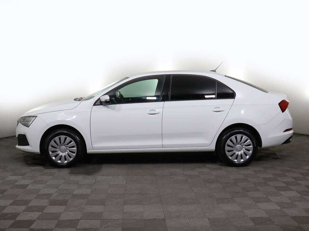Skoda Rapid с пробегом — 2021 год. Фото: #6