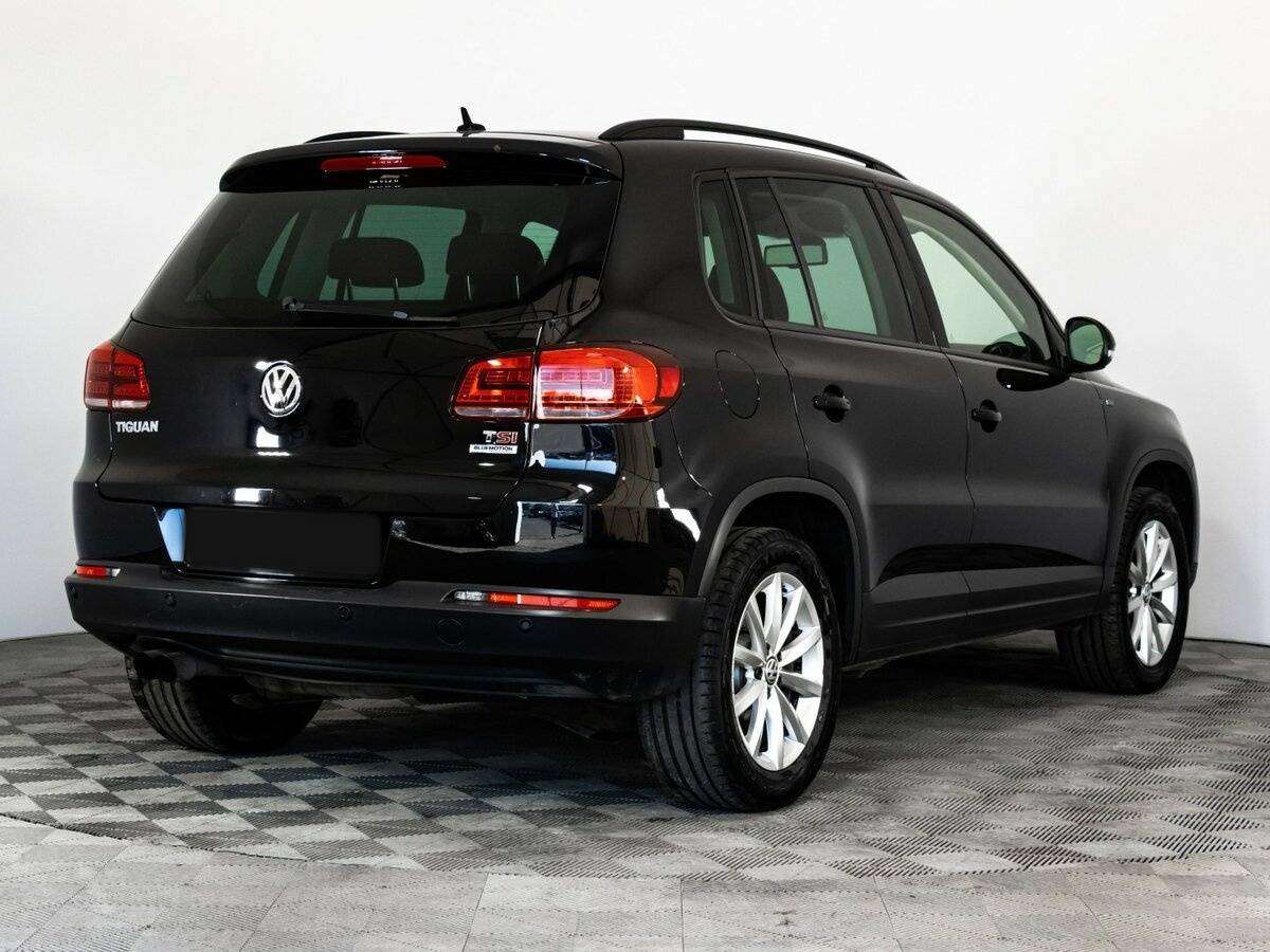Volkswagen Tiguan с пробегом — 2015 год. Фото: #3