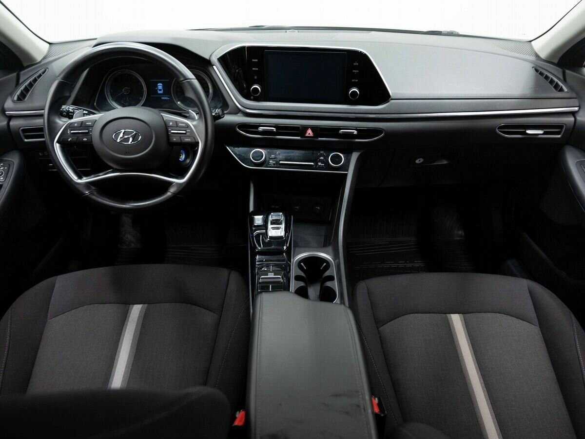 Hyundai Sonata с пробегом — 2019 год. Фото: #12