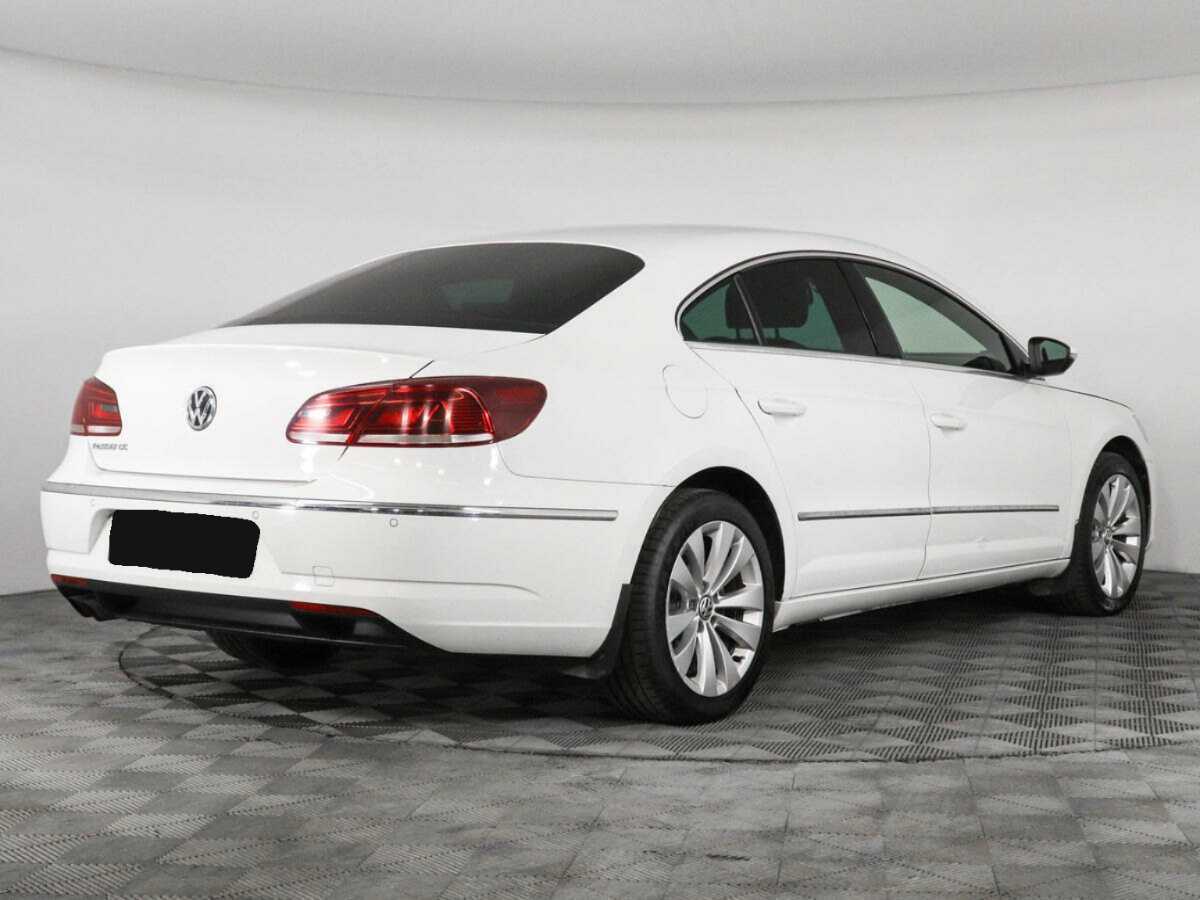 Volkswagen Passat CC с пробегом — 2013 год. Фото: #4