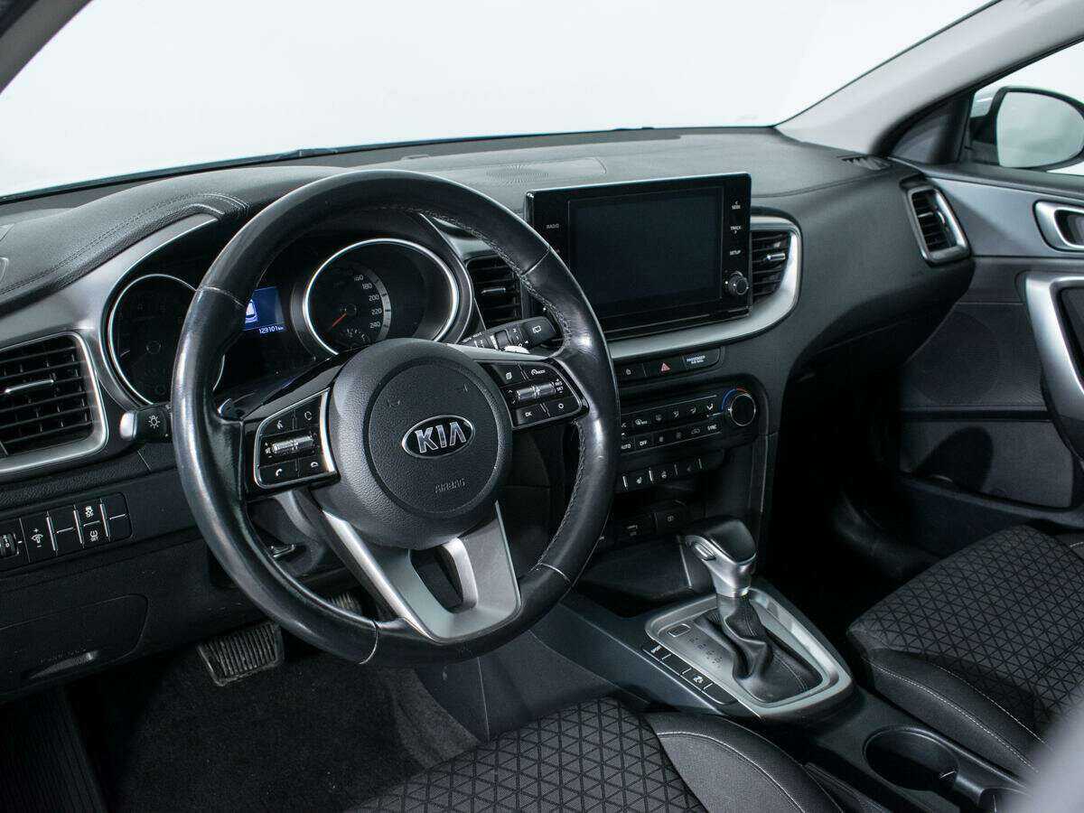 Kia Ceed с пробегом — 2020 год. Фото: #14