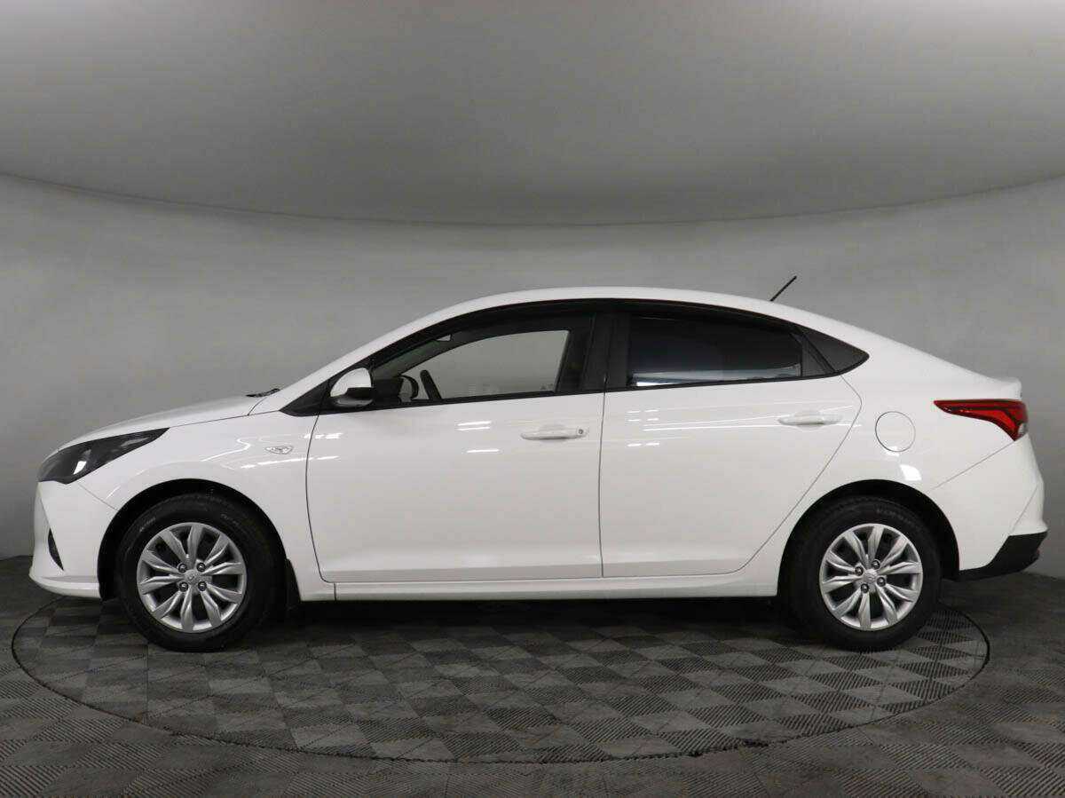 Hyundai Solaris с пробегом — 2021 год. Фото: #7