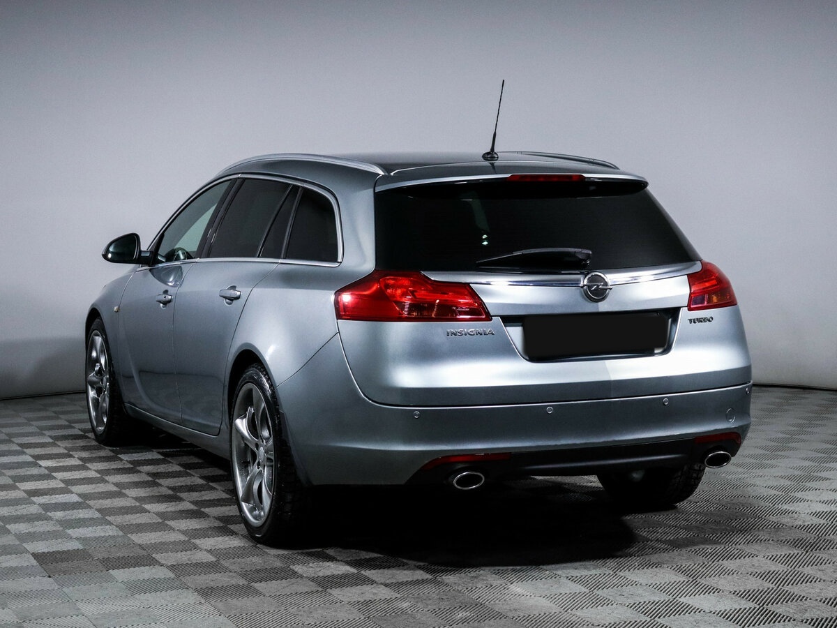 Opel Insignia с пробегом — 2013 год. Фото: #6
