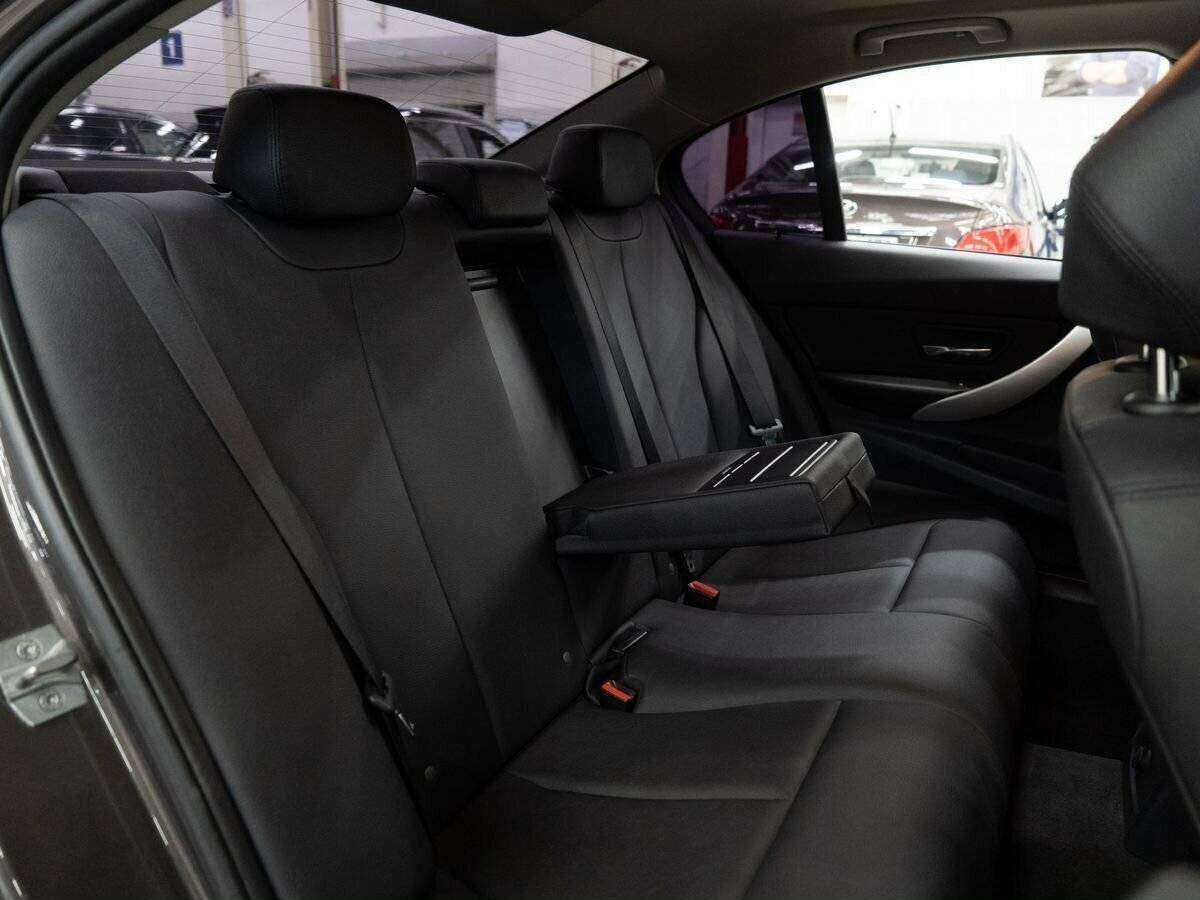 BMW 3 серии с пробегом — 2014 год. Фото: #7