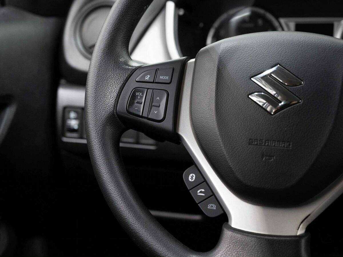 Suzuki Vitara с пробегом — 2016 год. Фото: #16