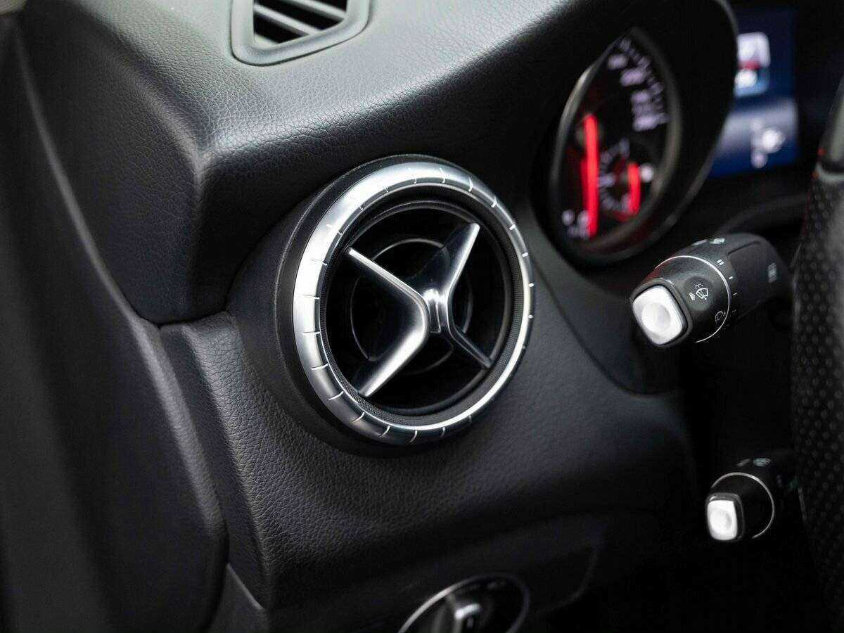 Mercedes-Benz CLA с пробегом — 2018 год. Фото: #18