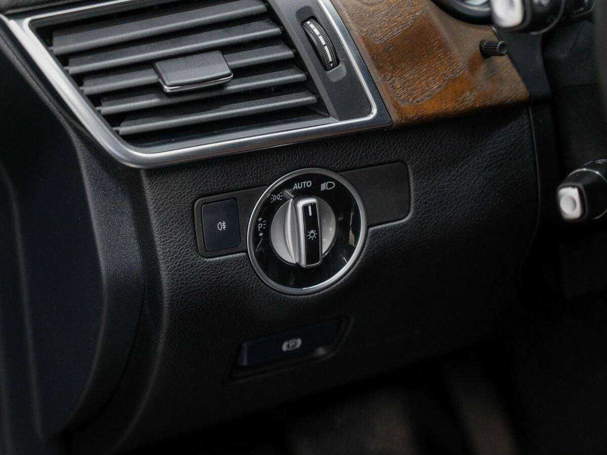 Mercedes-Benz M-Класс с пробегом — 2013 год. Фото: #17