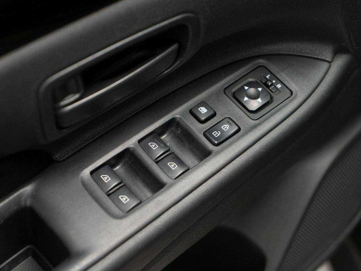 Mitsubishi Outlander с пробегом — 2018 год. Фото: #13