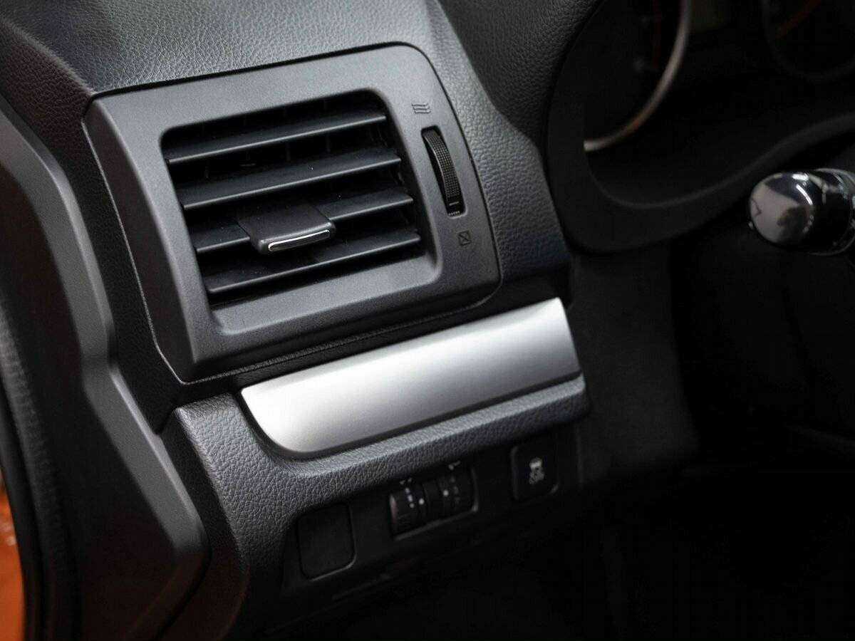 Subaru XV с пробегом — 2012 год. Фото: #13