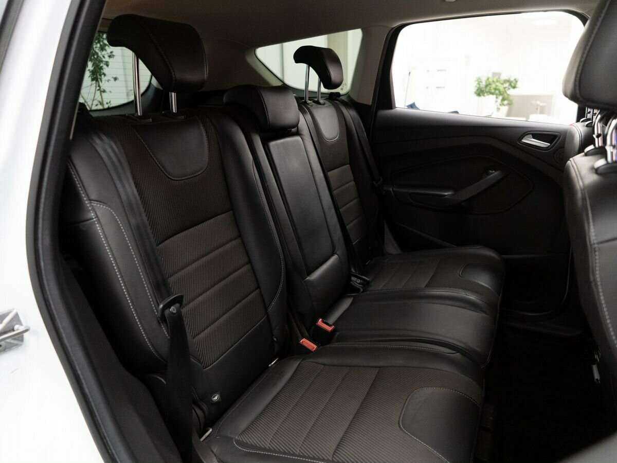 Ford Kuga с пробегом — 2016 год. Фото: #7