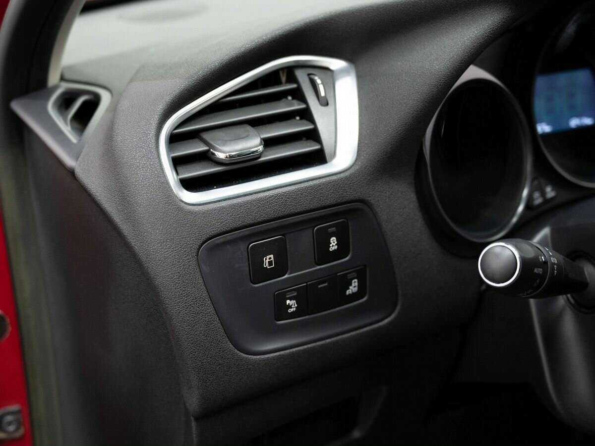 Citroen C4 с пробегом — 2013 год. Фото: #21