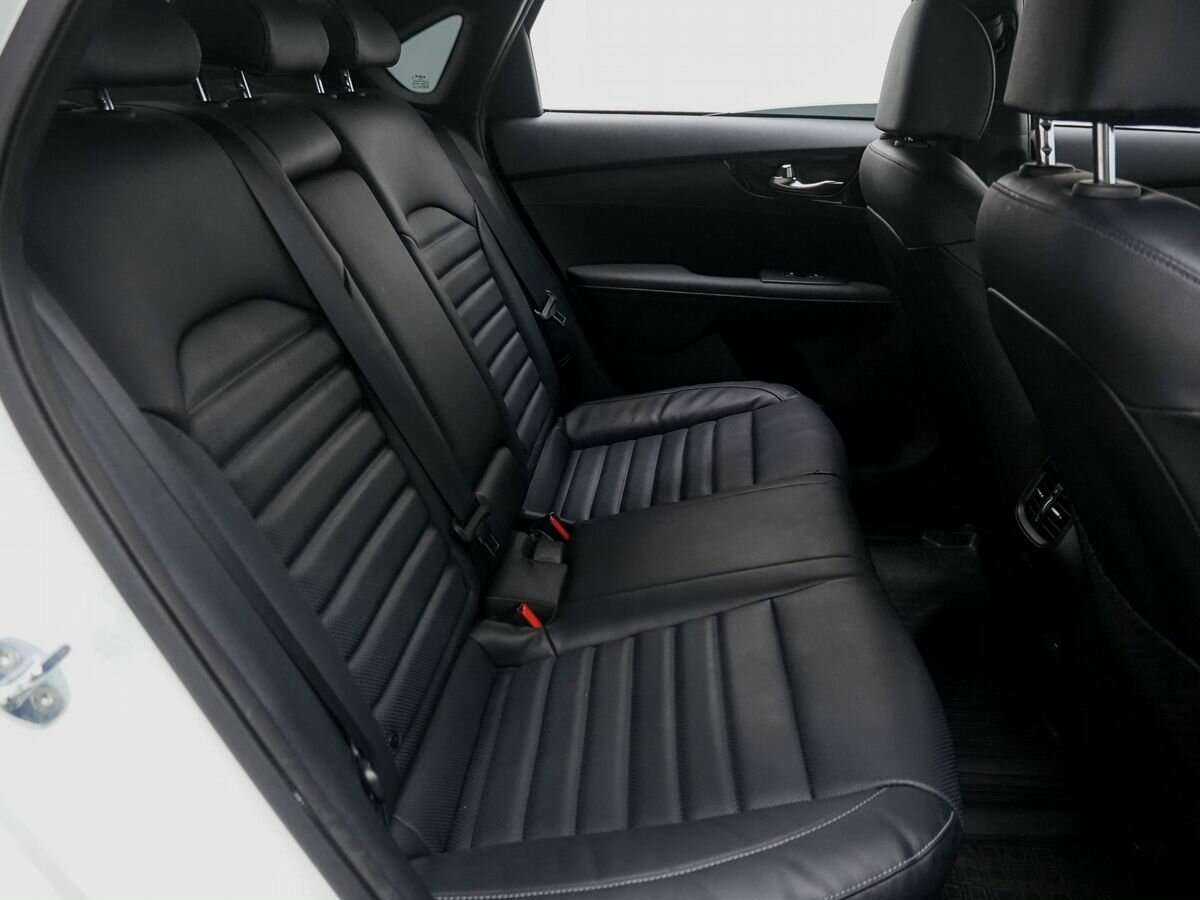 Kia Cerato с пробегом — 2022 год. Фото: #6