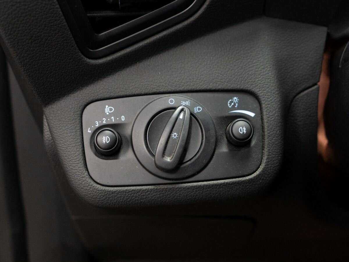 Ford Kuga с пробегом — 2014 год. Фото: #13