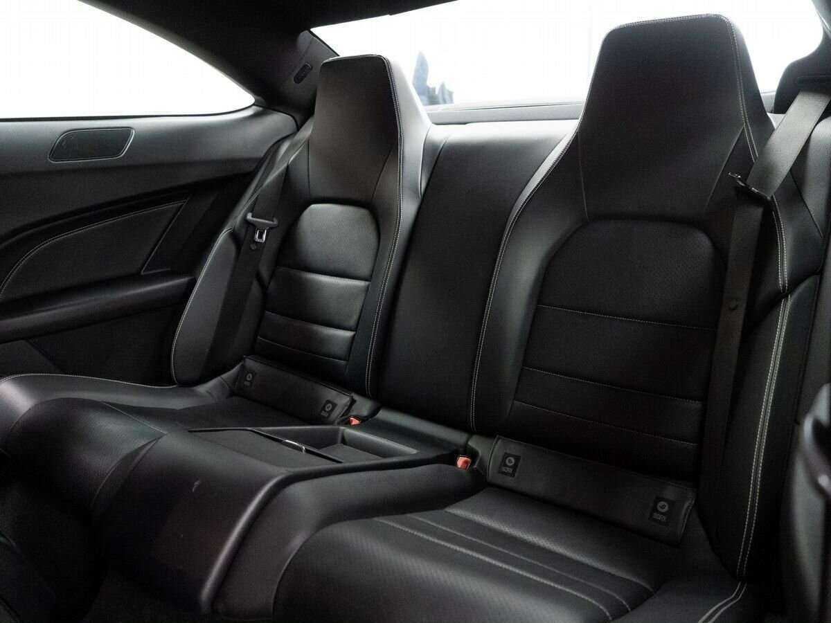 Mercedes-Benz C-Класс с пробегом — 2012 год. Фото: #6