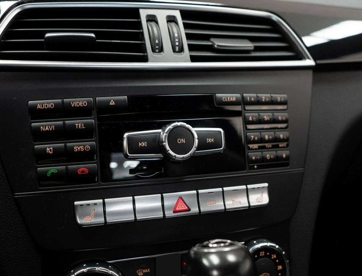 Mercedes-Benz C-Класс с пробегом — 2012 год. Фото: #11