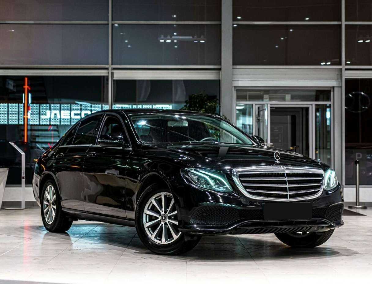 Mercedes-Benz E-Класс с пробегом — 2017 год. Фото: #1