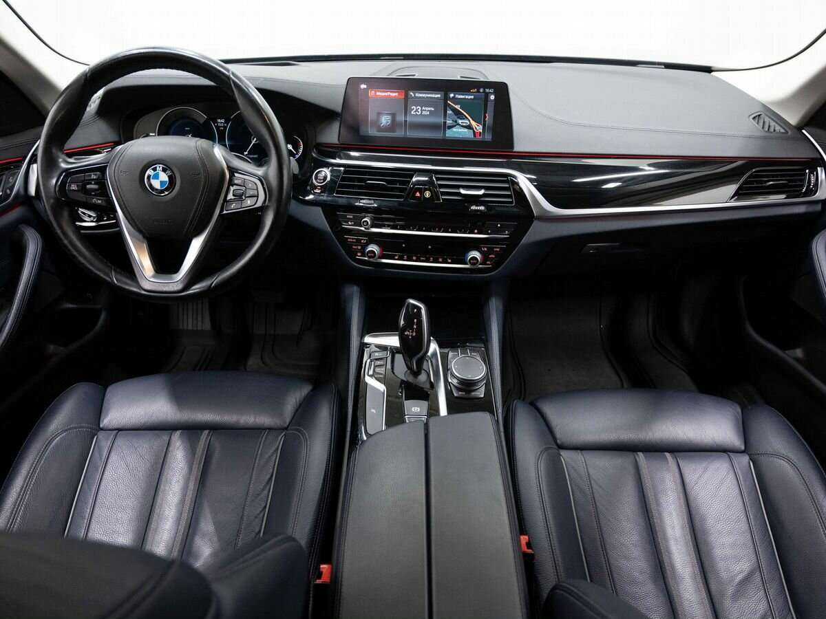 BMW 5 серии с пробегом — 2017 год. Фото: #13