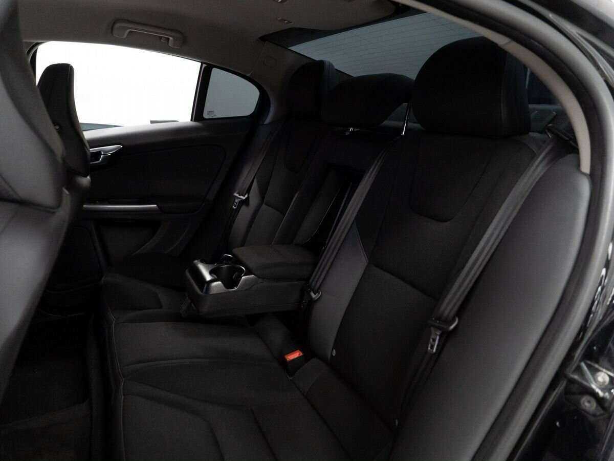 Volvo S60 с пробегом — 2012 год. Фото: #6