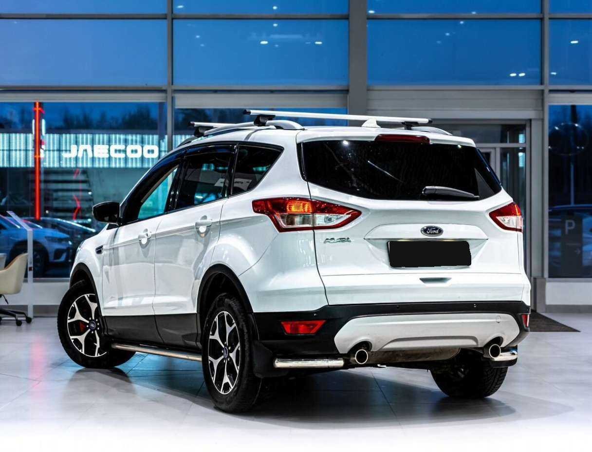 Ford Kuga с пробегом — 2015 год. Фото: #3