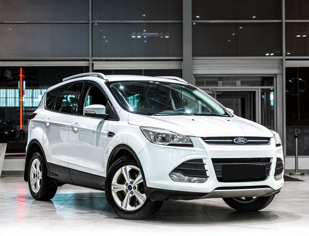 Ford Kuga с пробегом — 2014 год. Фото: #1