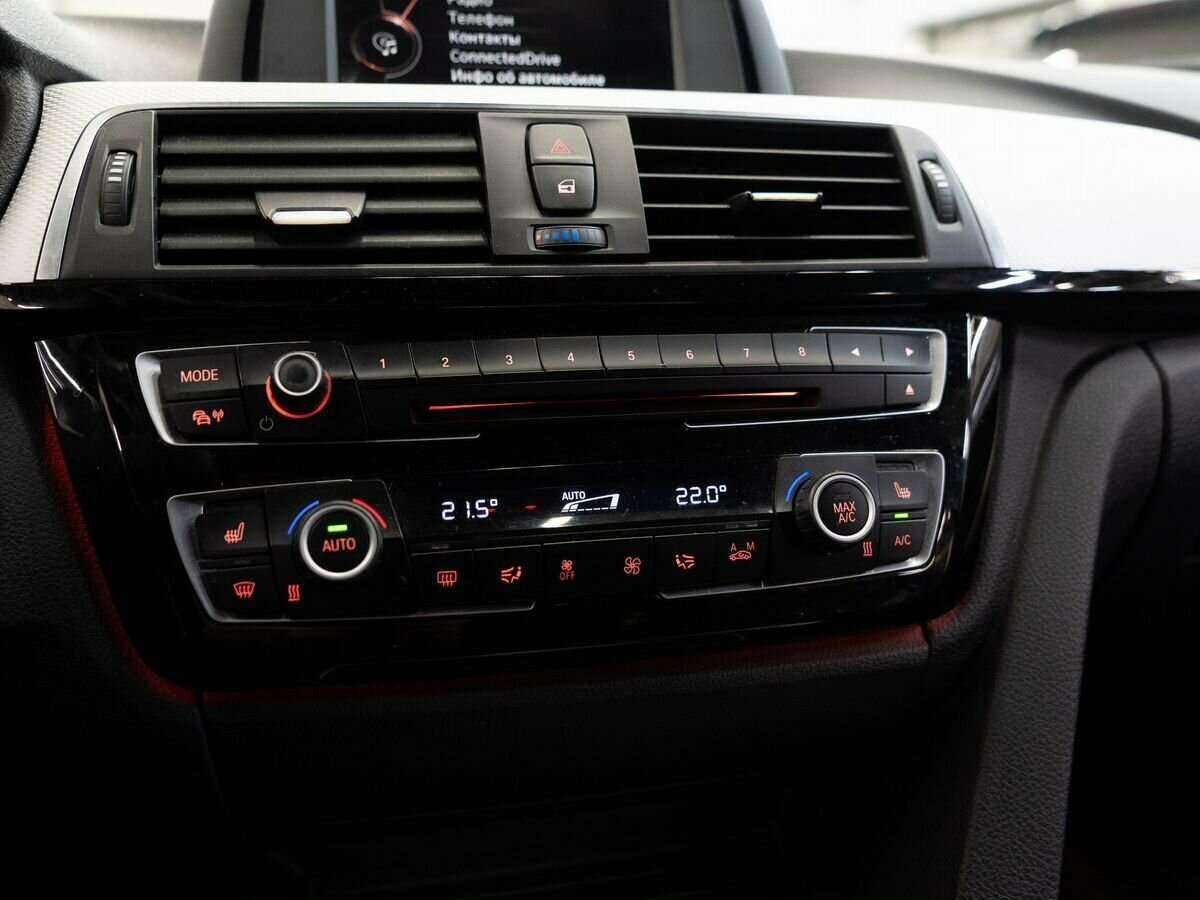 BMW 3 серии с пробегом — 2016 год. Фото: #13