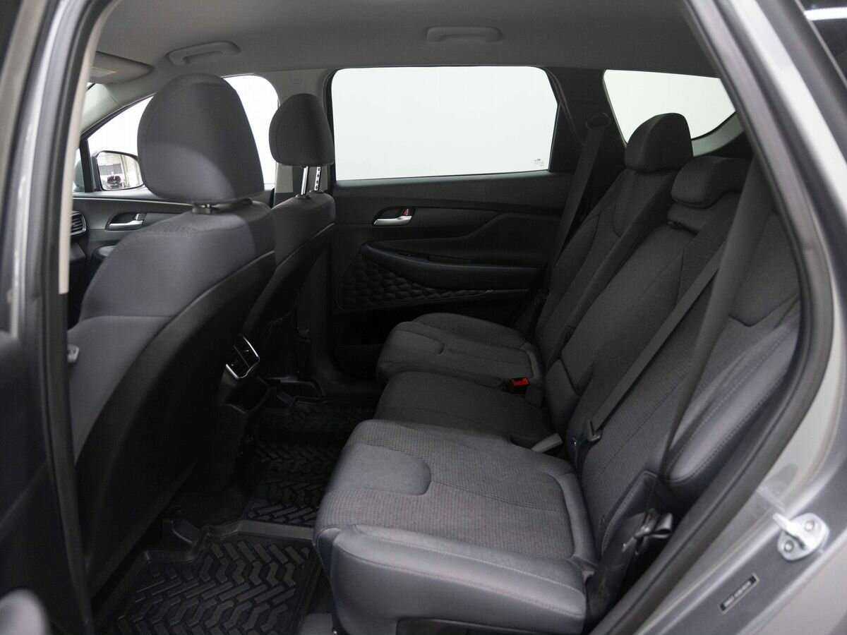 Hyundai Santa Fe с пробегом — 2019 год. Фото: #8