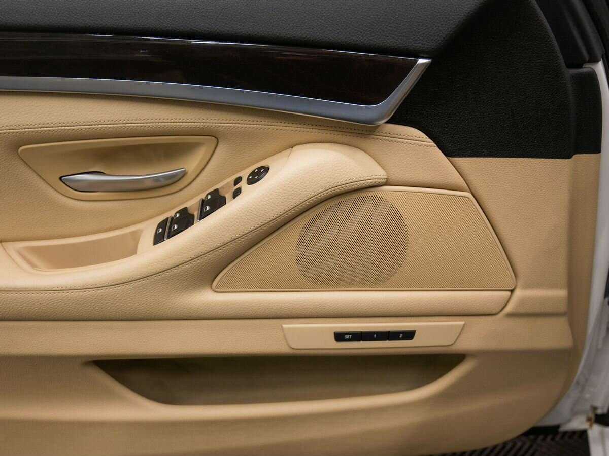 BMW 5 серии с пробегом — 2015 год. Фото: #13