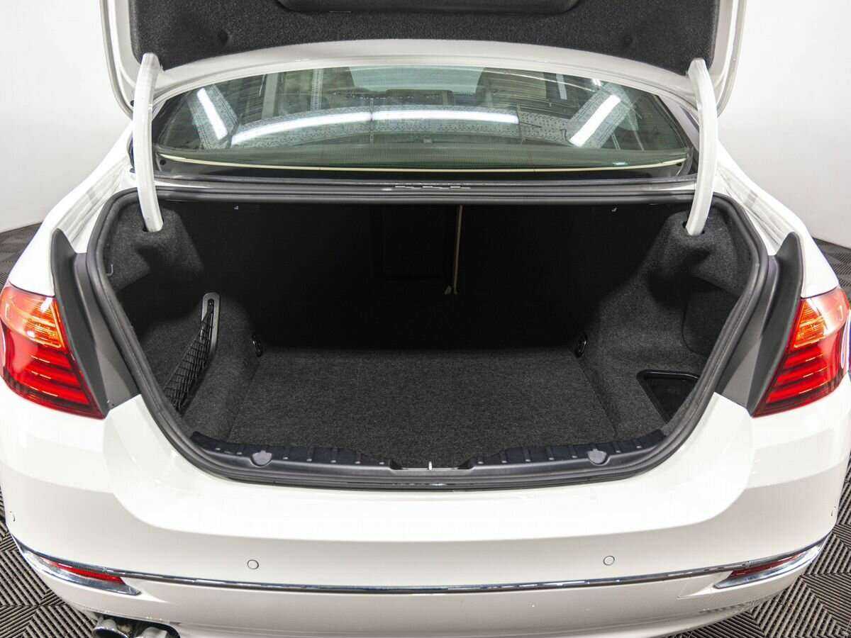 BMW 5 серии с пробегом — 2015 год. Фото: #28