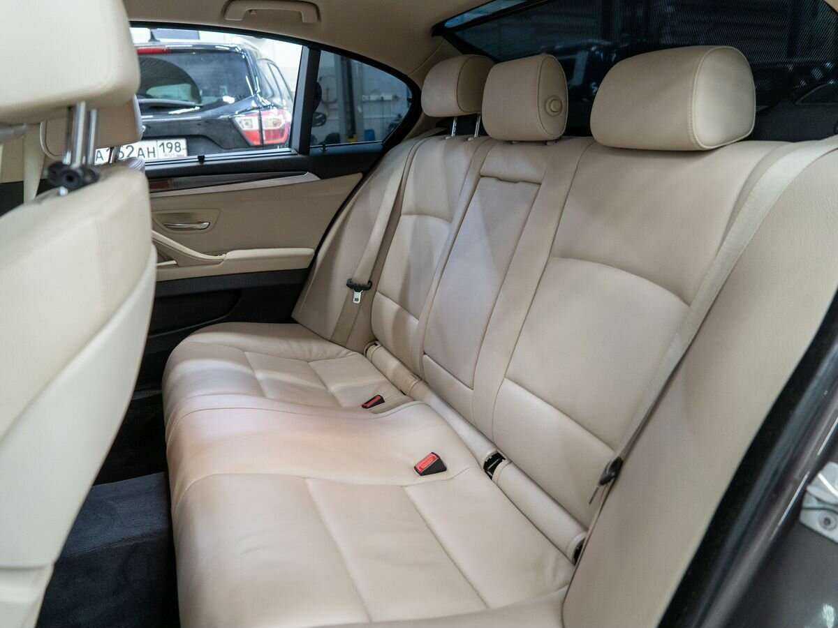 BMW 5 серии с пробегом — 2012 год. Фото: #6