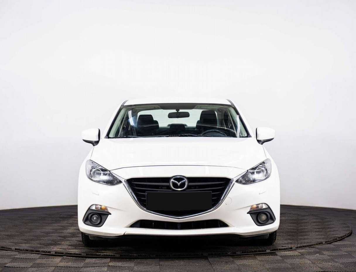 Mazda 3 с пробегом — 2013 год. Фото: #1
