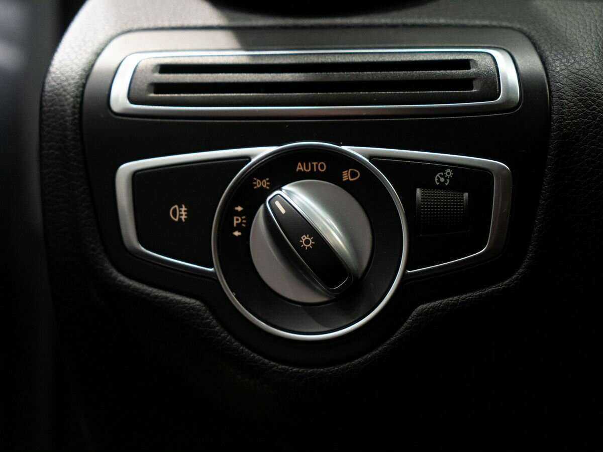 Mercedes-Benz C-Класс с пробегом — 2018 год. Фото: #17