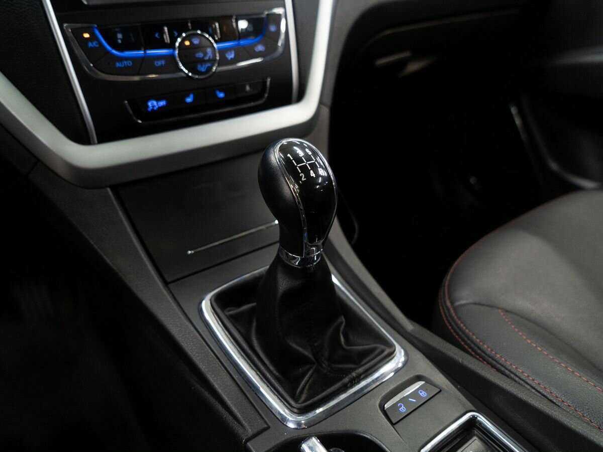 Geely Emgrand 7 с пробегом — 2016 год. Фото: #10