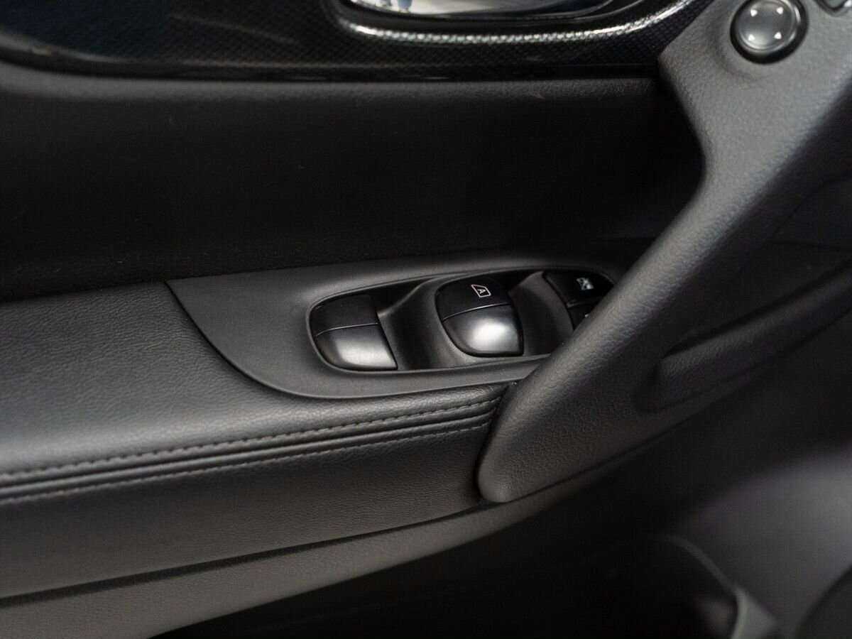 Nissan X-Trail с пробегом — 2016 год. Фото: #13