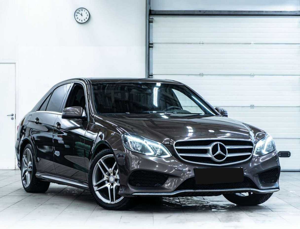 Mercedes-Benz E-Класс с пробегом — 2013 год. Фото: #1