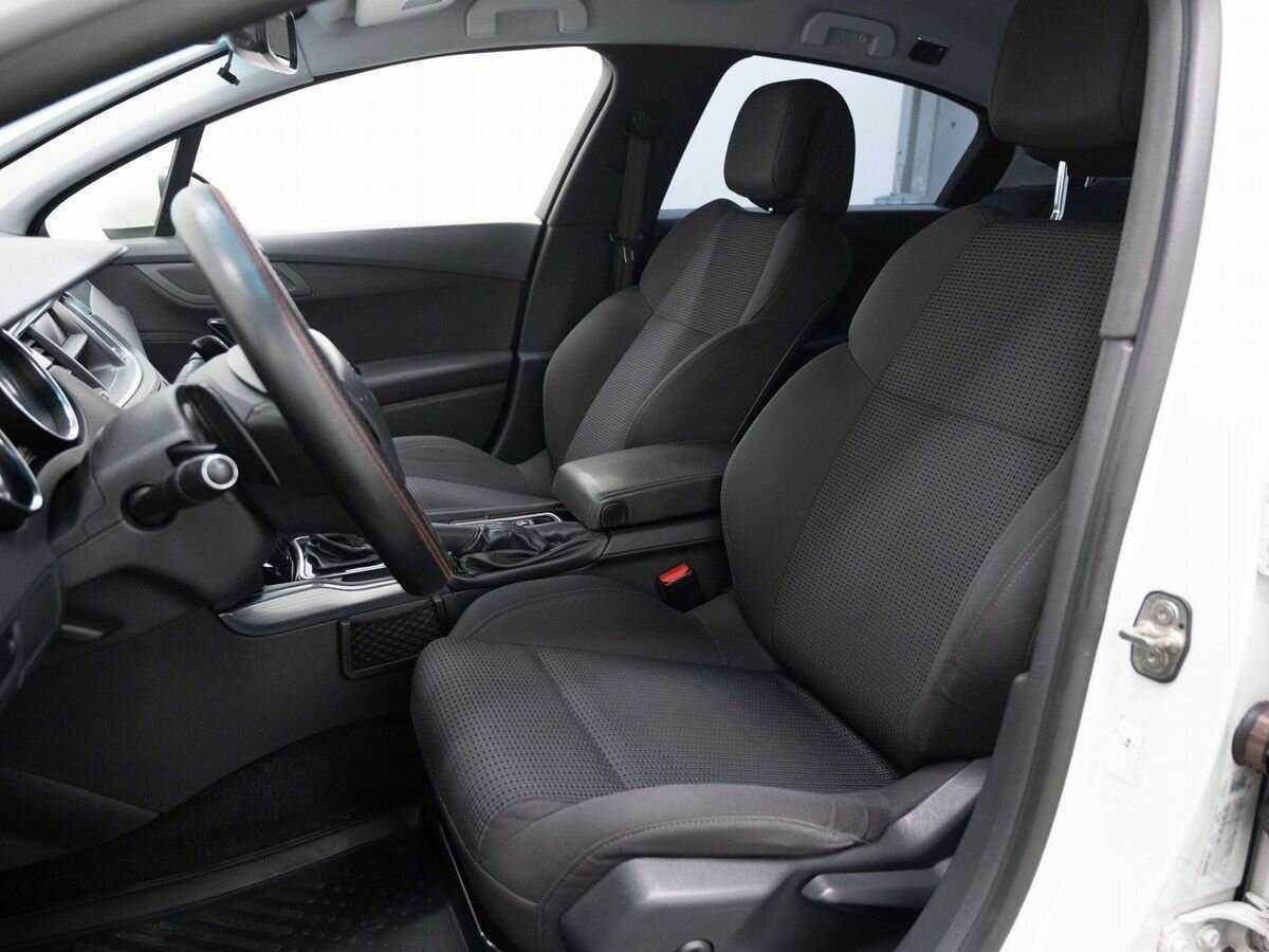 Peugeot 508 с пробегом — 2012 год. Фото: #7