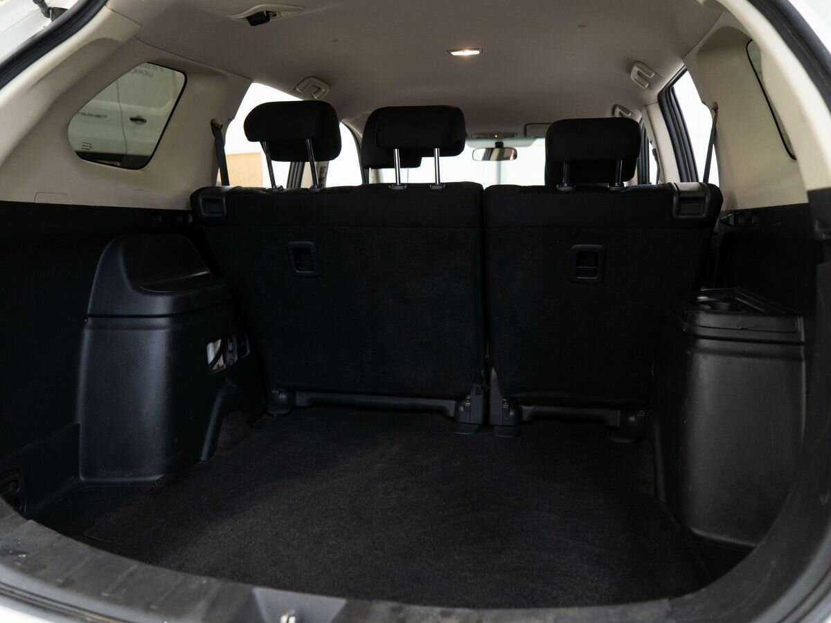 Mitsubishi Outlander с пробегом — 2015 год. Фото: #9