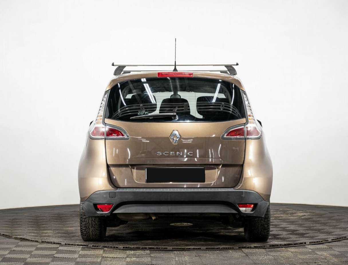 Renault Scenic с пробегом — 2013 год. Фото: #4