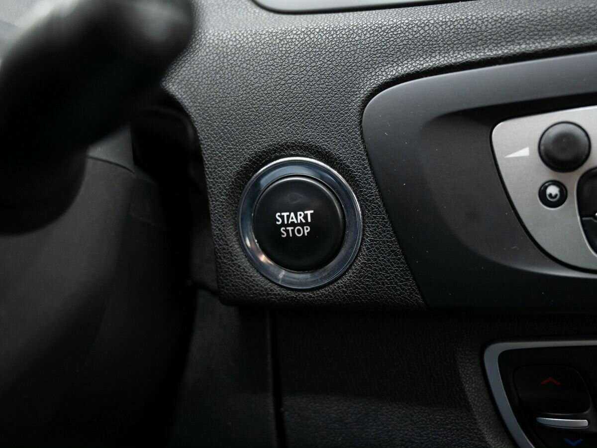 Renault Scenic с пробегом — 2013 год. Фото: #17