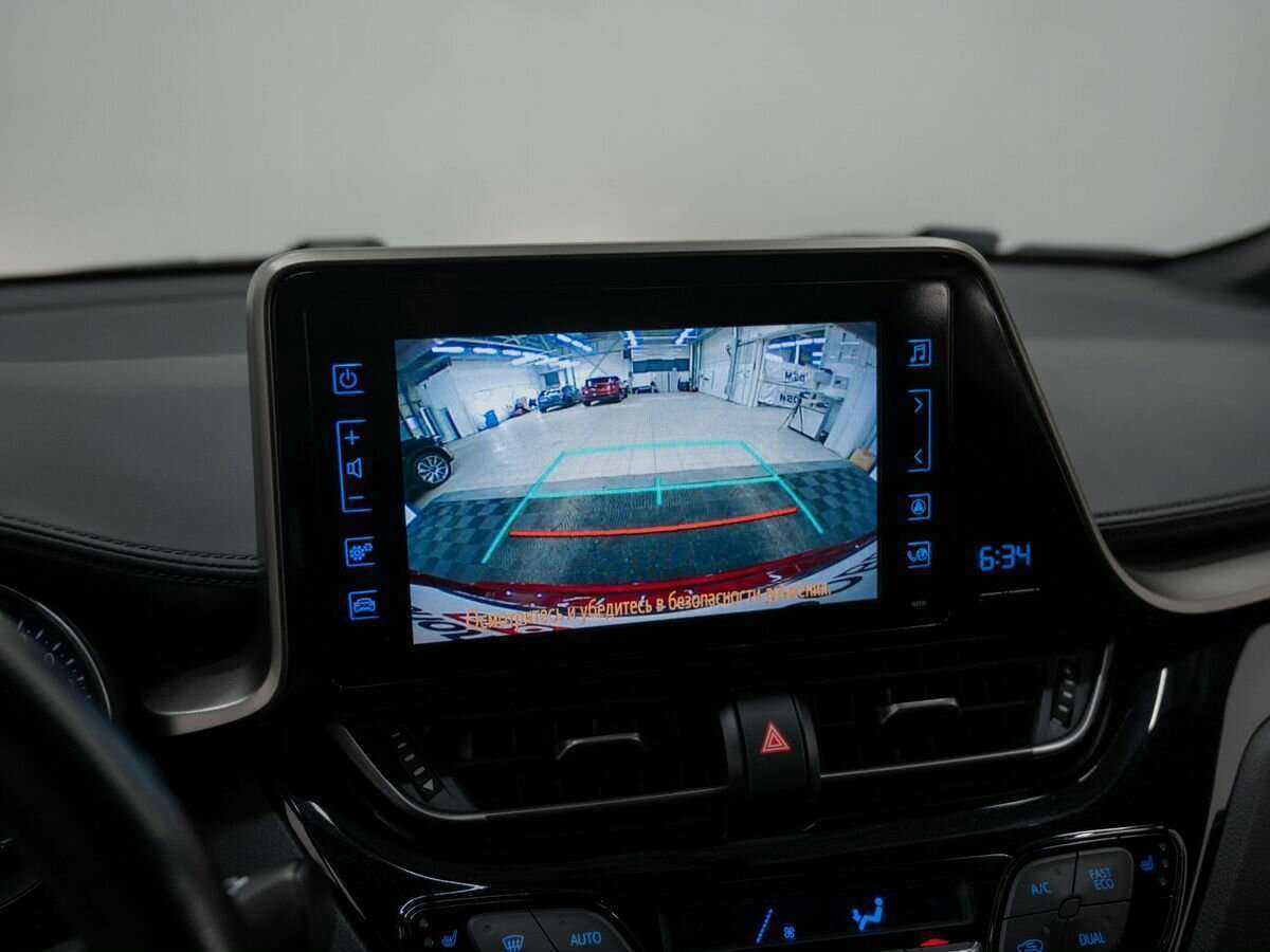 Toyota C-HR с пробегом — 2018 год. Фото: #18