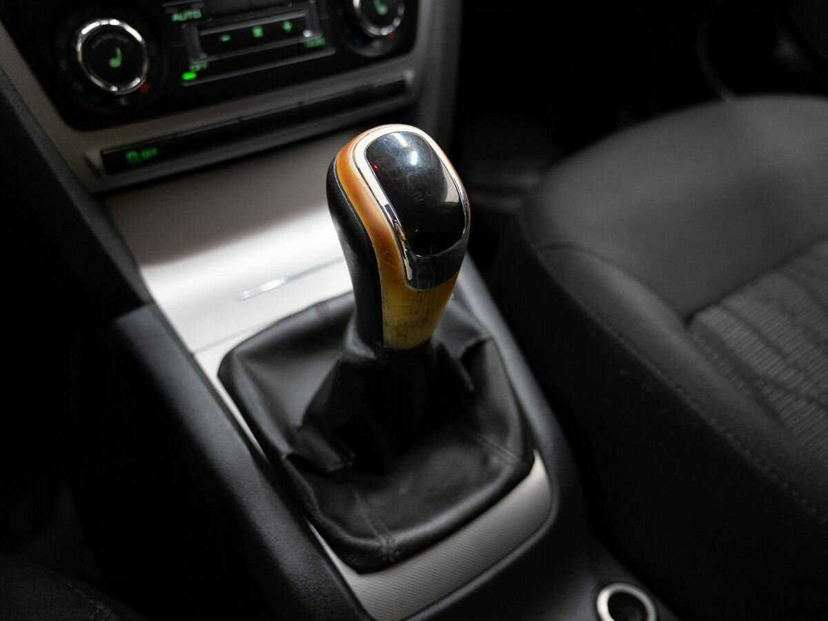 Skoda Octavia с пробегом — 2012 год. Фото: #13