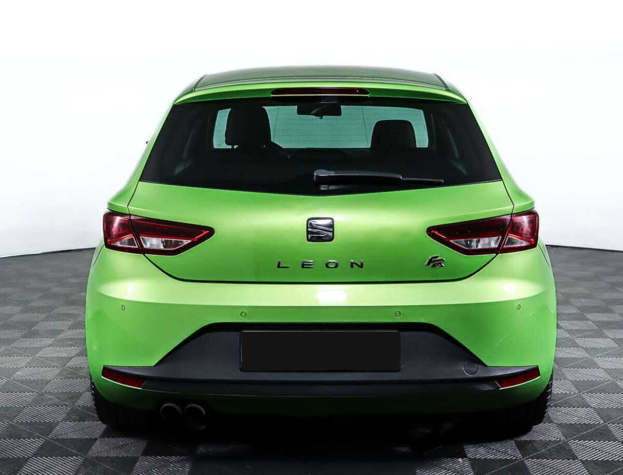 SEAT Leon с пробегом — 2013 год. Фото: #2