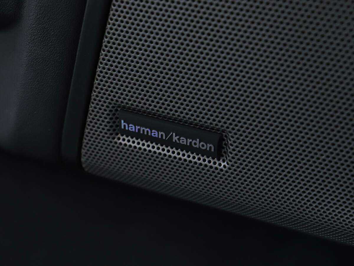 Land Rover Discovery с пробегом — 2012 год. Фото: #24