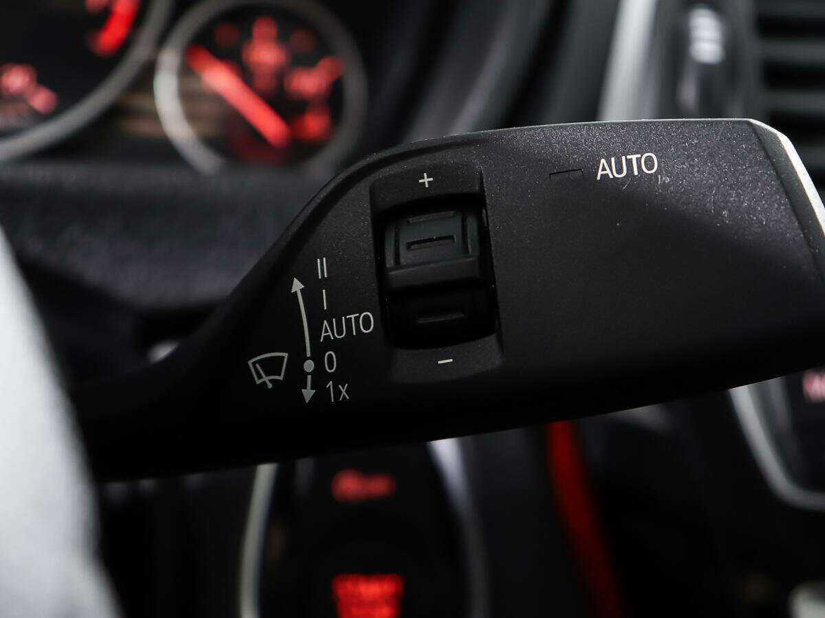 BMW 3 серии с пробегом — 2017 год. Фото: #17