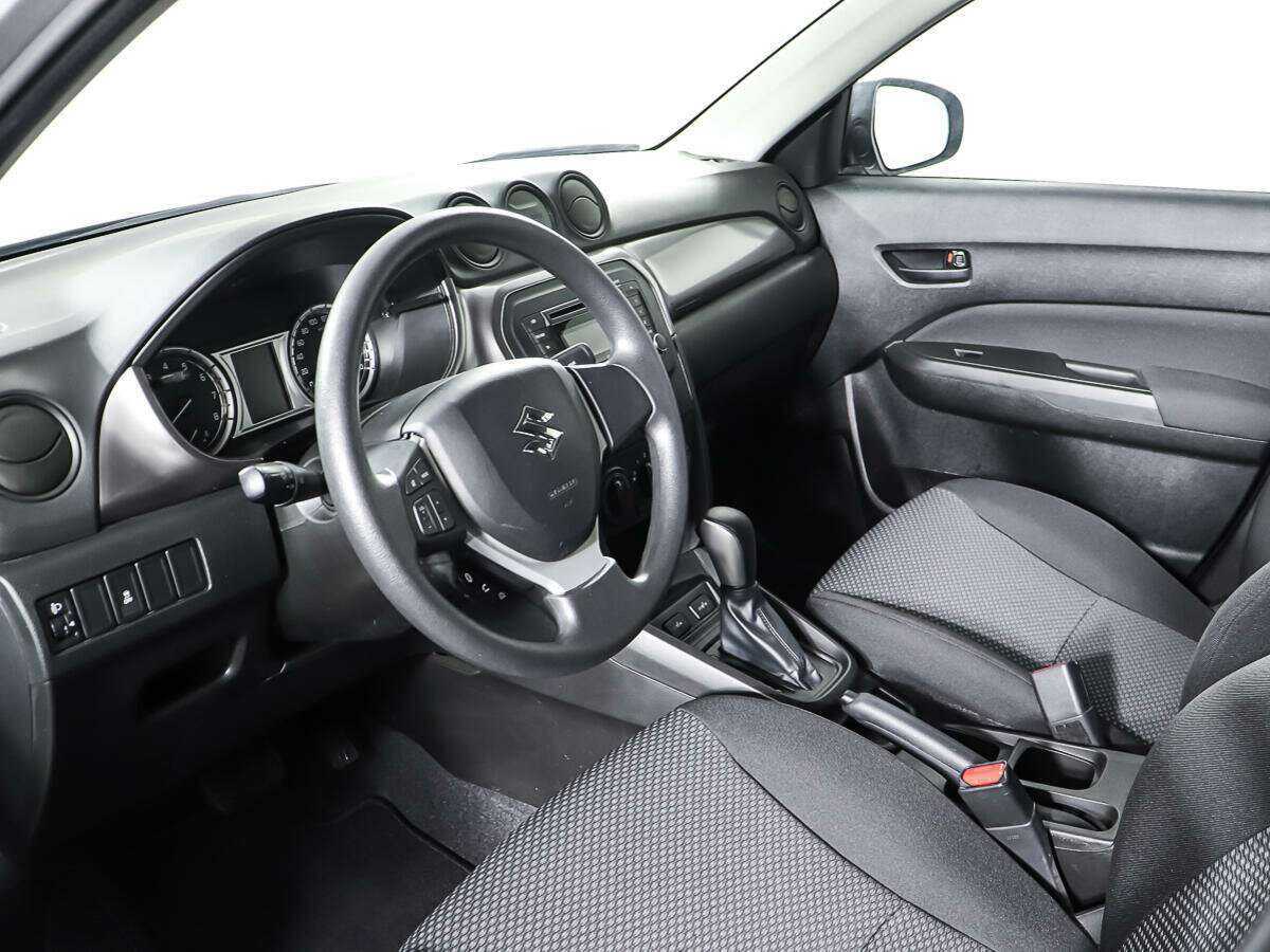 Suzuki Vitara с пробегом — 2021 год. Фото: #12