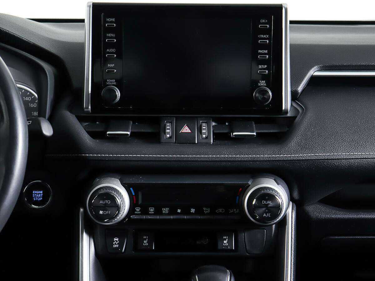 Toyota RAV4 с пробегом — 2019 год. Фото: #11