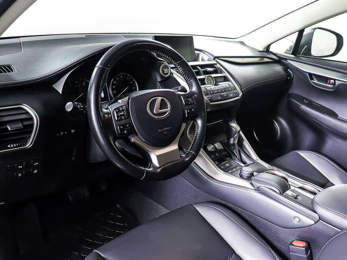 Lexus NX с пробегом — 2016 год. Фото: #12